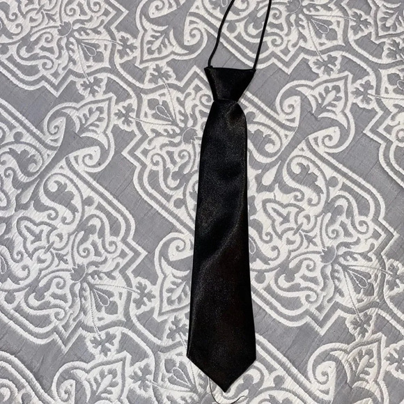 Kids classic satin tie - Picture 2 of 3